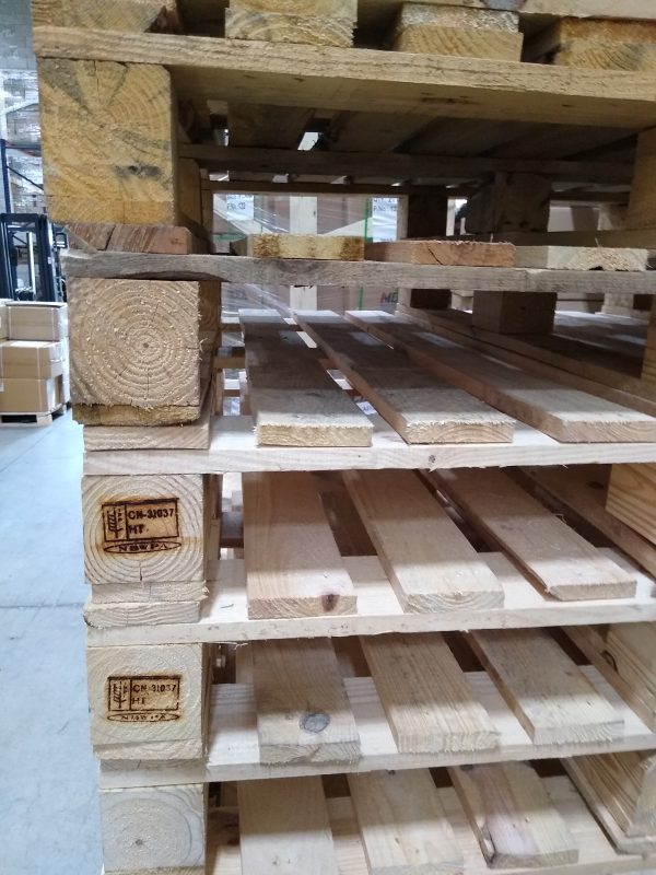 Direct image of pallets for sale